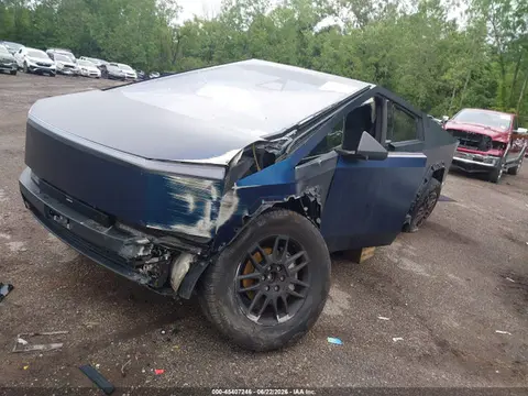 2024 Tesla Cybertruck All-wheel Drive VIN 7G2CEHED4RA028644 фото 2