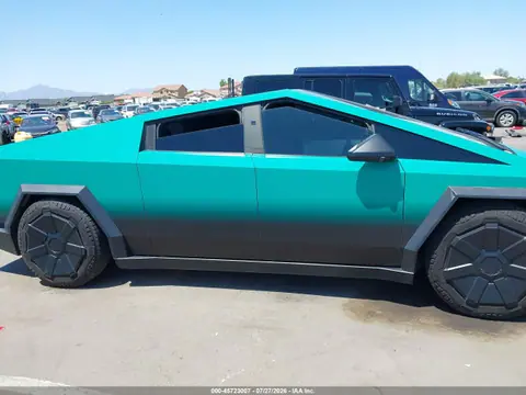 2024 Tesla Cybertruck All-wheel Drive VIN 7G2CEHED1RA002843 фото 13