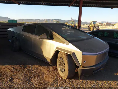7G2CEHED2SA073216 — 2025 Tesla Cybertruck ALL-Wheel Drive, Задняя часть (Rear), фото до ремонта