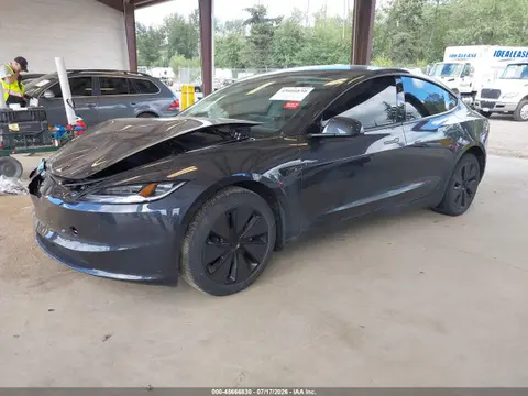 2025 Tesla Model 3 Long Range All-wheel Drive VIN 5YJ3E1EB1SF885084 фото 2