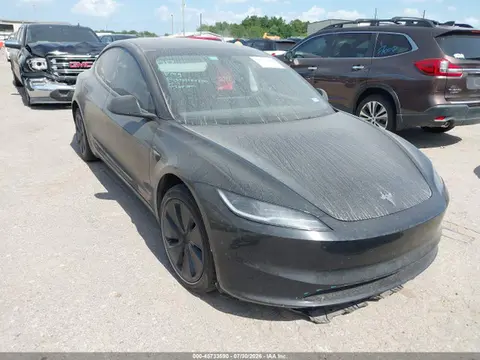 5YJ3E1EB5SF914621 — 2025 Tesla Model 3 Long Range ALL-Wheel Drive, Передняя часть (Front End), фото до ремонта