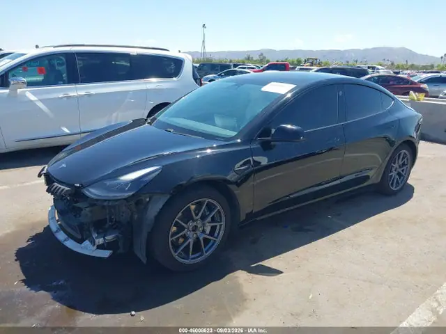 2021 Tesla Model 3 Long Range Dual Motor All-wheel Drive VIN 5YJ3E1EB8MF868642 фото 2