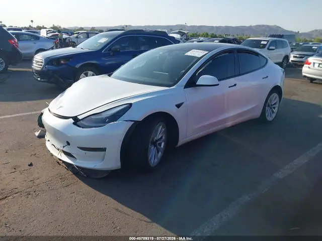5YJ3E1EB7NF124581 — 2022 Tesla Model 3 Long Range Dual Motor ALL-Wheel Drive, фото 2 с аукциона IAAI 13.10.2026, Передняя часть справа