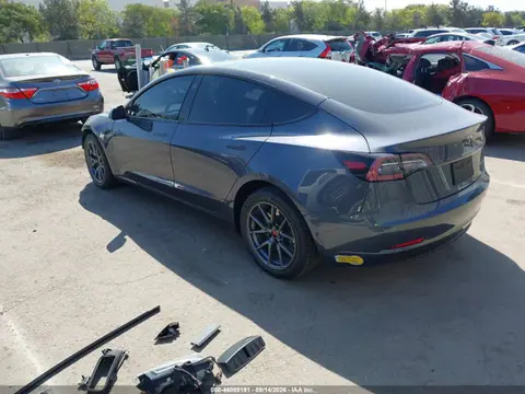 2022 Tesla Model 3 Long Range Dual Motor All-wheel Drive VIN 5YJ3E1EB4NF267035 фото 3