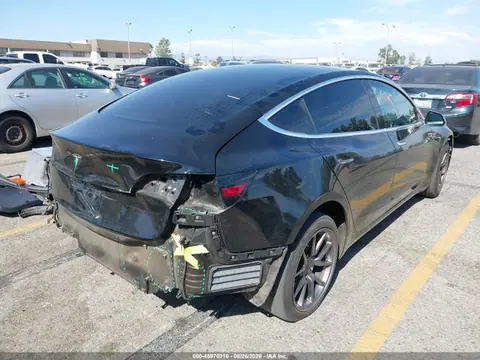 2019 Tesla Model 3 Long Range/mid Range/standard Range/standard Range Plus VIN 5YJ3E1EA5KF306668 фото 4