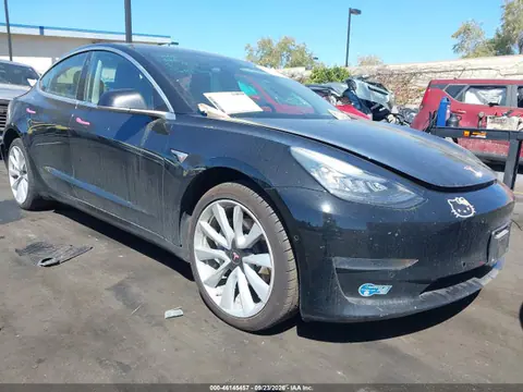 5YJ3E1EA5KF352324 — 2019 Tesla Model 3 Long Range/Mid Range/Standard Range/Standard Range Plus, Задняя часть (Rear), фото до ремонта
