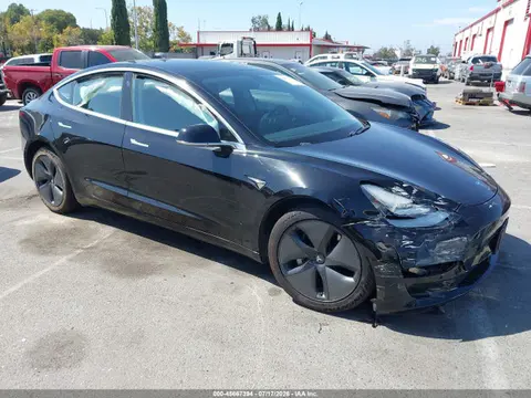 5YJ3E1EA0JF070428 — 2018 Tesla Model 3 Long Range/Mid Range, Передняя часть (Front End), фото до ремонта