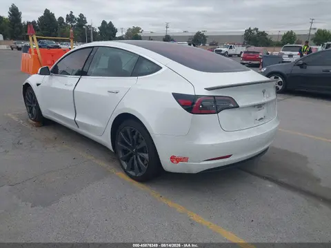 2018 Tesla Model 3 Long Range/mid Range VIN 5YJ3E1EA7JF008332 фото 3