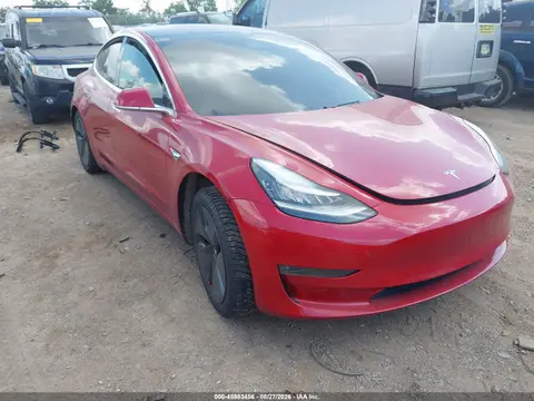 5YJ3E1EA3JF058273 — 2018 Tesla Model 3 Long Range/Mid Range, Левый бок (Left Side), фото до ремонта