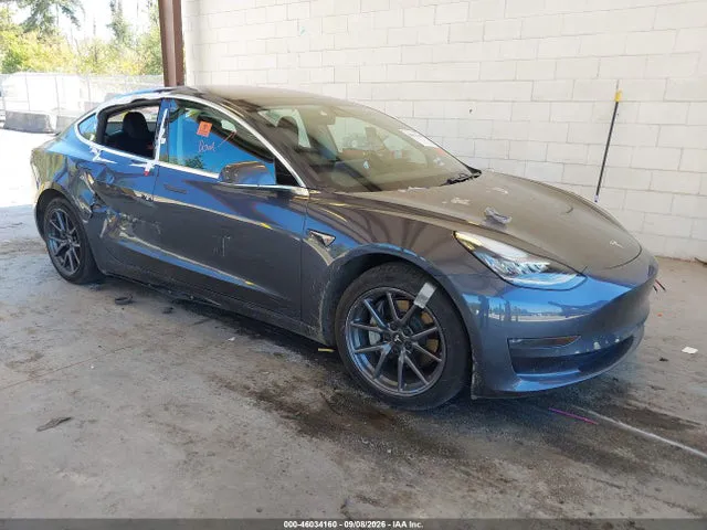 2018 Tesla Model 3 Long Range/mid Range VIN 5YJ3E1EA8JF157669 фото 1