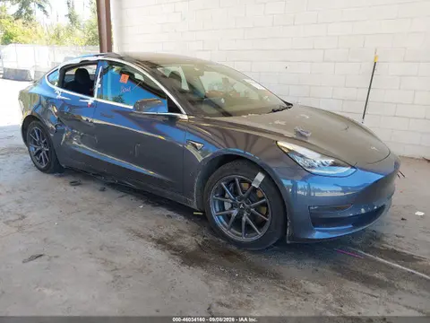 5YJ3E1EA8JF157669 — 2018 Tesla Model 3 Long Range/Mid Range, Правый бок (Right Side), фото до ремонта