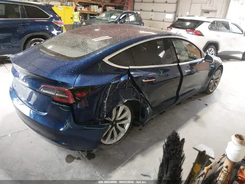 2018 Tesla Model 3 Long Range/mid Range VIN 5YJ3E1EA1JF042699 фото 4