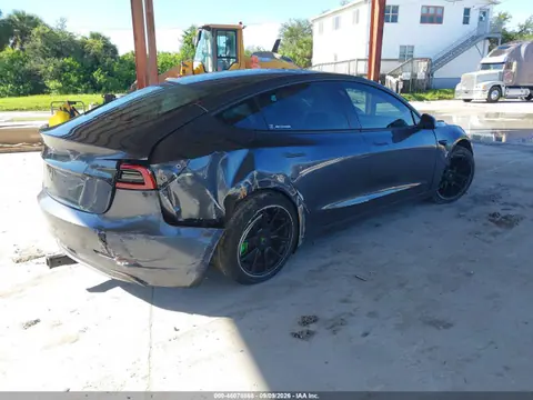2018 Tesla Model 3 Long Range/mid Range VIN 5YJ3E1EA0JF166771 фото 4