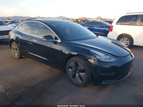 5YJ3E1EA2JF044493 — 2018 Tesla Model 3 Long Range/Mid Range, Левый бок (Left Side), фото до ремонта