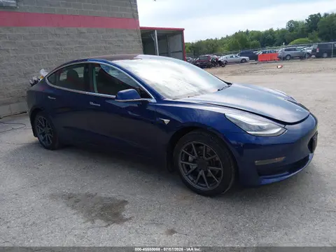 5YJ3E1EB0JF120558 — 2018 Tesla Model 3 Long Range/Performance, Передняя часть справа (Right Front), фото до ремонта