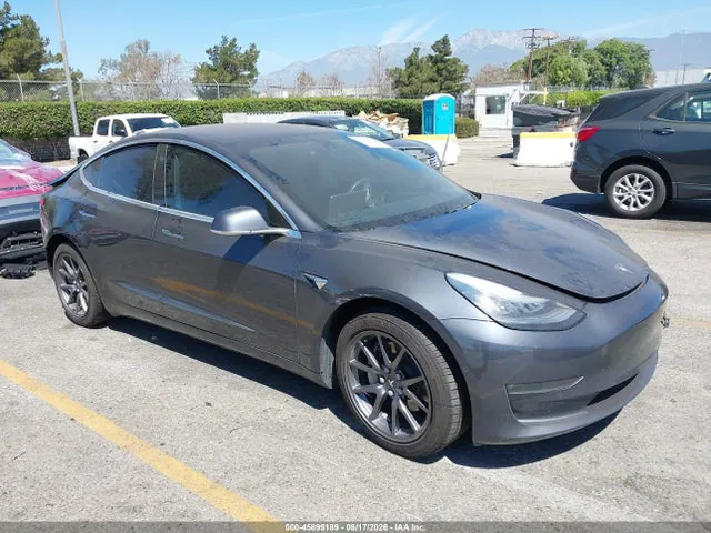 2018 Tesla Model 3 Long Range/performance VIN 5YJ3E1EBXJF093241 фото 1