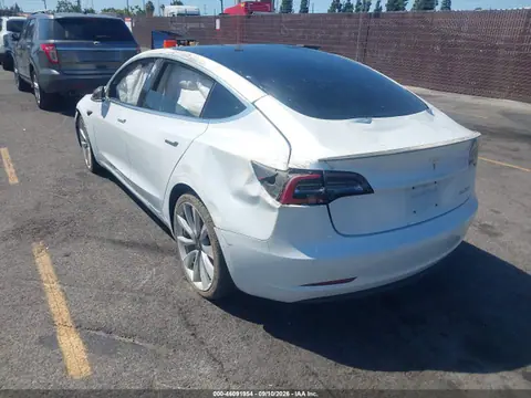 2018 Tesla Model 3 Long Range/performance VIN 5YJ3E1EB7JF081662 фото 3