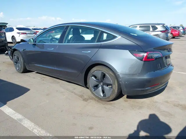 5YJ3E1EB3KF361578 — 2019 Tesla Model 3 Long Range/Performance, фото 3 с аукциона IAAI 29.09.2026, Передняя часть