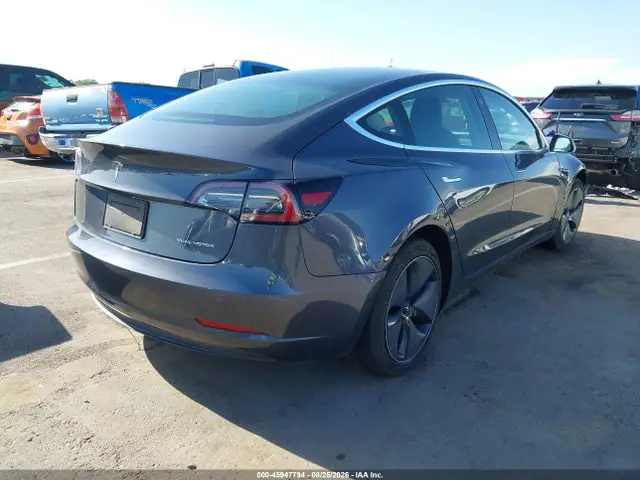 5YJ3E1EB3KF361578 — 2019 Tesla Model 3 Long Range/Performance, фото 4 с аукциона IAAI 29.09.2026, Передняя часть