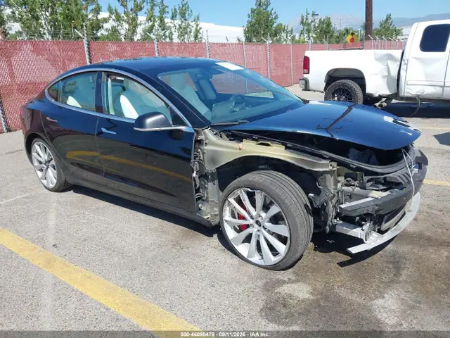 5YJ3E1EB3KF368143 — 2019 Tesla Model 3 Long Range/Performance, Передняя часть справа (Right Front), фото до ремонта