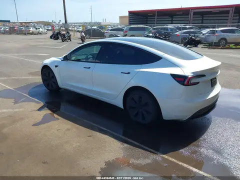 2025 Tesla Model 3 Long Range Rear-wheel Drive/standard Rear-wheel Drive VIN 5YJ3E1EA0SF981943 фото 3