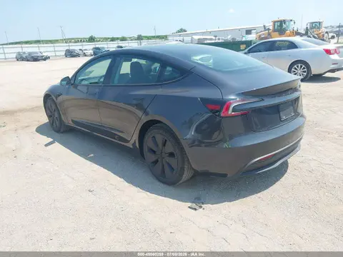 2025 Tesla Model 3 Long Range Rear-wheel Drive/standard Rear-wheel Drive VIN 5YJ3E1EA1SF000678 фото 3