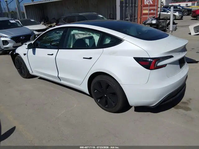 5YJ3E1EA7SF877434 — 2025 Tesla Model 3 Long Range Rear-Wheel Drive/Standard Rear-Wheel Drive, фото 3 с аукциона IAAI 30.09.2026, Передняя часть