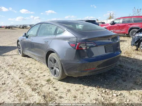 2022 Tesla Model 3 Long Range VIN 5YJ3E1EB3NF354568 фото 3
