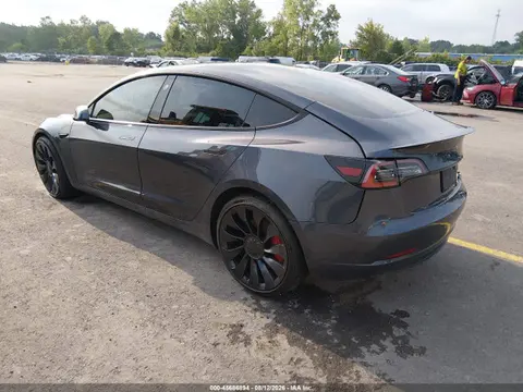 2022 Tesla Model 3 Performance Dual Motor All-wheel Drive VIN 5YJ3E1EC7NF263294 фото 3