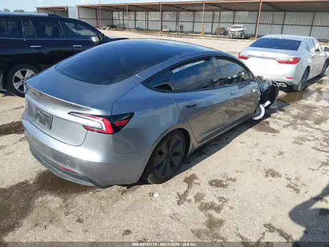 2026 Tesla Model 3 Premium Rear-wheel Drive/rear-wheel Drive VIN 5YJ3E1EA0TF177448 фото 4
