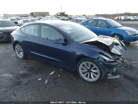 5YJ3E1EA3NF189631 — 2022 Tesla Model 3 Rear-Wheel Drive, Передняя часть (Front End), фото до ремонта