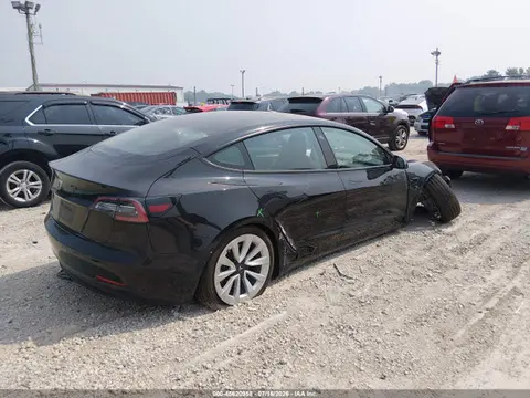 2022 Tesla Model 3 Rear-wheel Drive VIN 5YJ3E1EA8NF351642 фото 4
