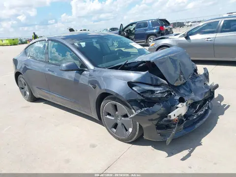 5YJ3E1EA1PF385361 — 2023 Tesla Model 3 Rear-Wheel Drive, Передняя часть (Front End), фото до ремонта
