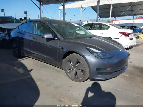 5YJ3E1EA4PF621825 — 2023 Tesla Model 3 Rear-Wheel Drive, Левый бок (Left Side), фото до ремонта