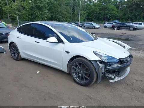 5YJ3E1EA8MF041540 — 2021 Tesla Model 3 Standard Range Plus Rear-Wheel Drive, Передняя часть (Front & Rear), фото до ремонта