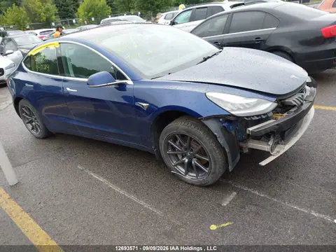 2018 Tesla MODEL 3 VIN 5YJ3E1EA7JF171384 фото 1