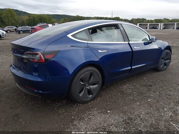 2018 TESLA MODEL 3 VIN 5YJ3E1EA1JF124819 фото 4