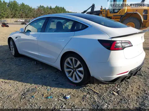 5YJ3E1EB5JF122063 — 2018 Tesla Model 3, фото 3 с аукциона IAAI, Изъят кредитором