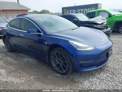 5YJ3E1EAXKF422819 — 2019 Tesla Model 3, Град (Hail), фото до ремонта