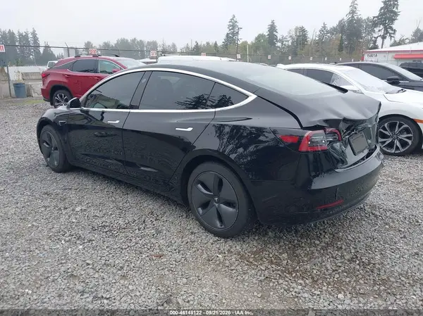 5YJ3E1EA7KF395854 — 2019 Tesla Model 3, фото 3 с аукциона IAAI 09.10.2026, Задняя часть