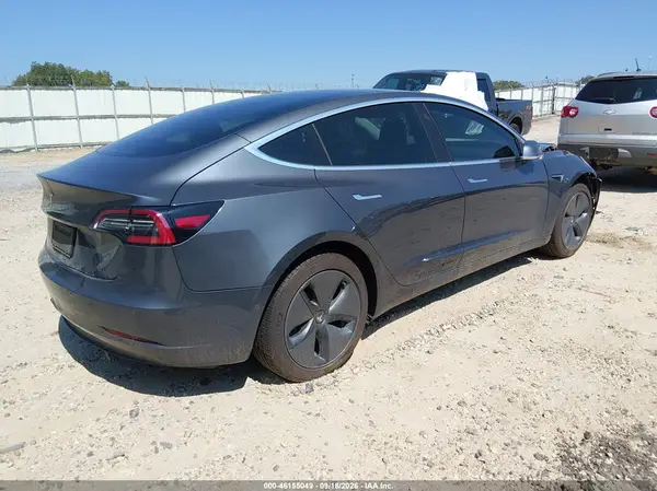 5YJ3E1EA8KF308091 — 2019 Tesla Model 3, фото 4 с аукциона IAAI 15.10.2026, Передняя и задняя части