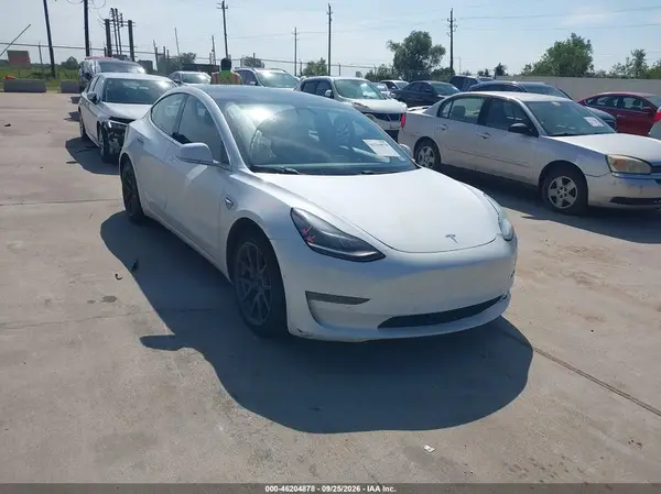 5YJ3E1EB1KF388035 — 2019 Tesla Model 3, Задняя часть (Rear), фото до ремонта