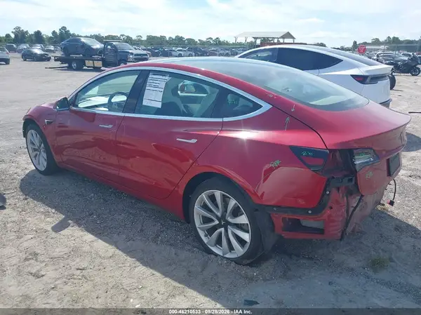 5YJ3E1EA6KF432067 — 2019 Tesla Model 3, фото 3 с аукциона IAAI, Передняя часть