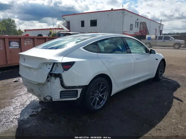 5YJ3E1EA0KF484360 — 2019 Tesla Model 3, фото 4 с аукциона IAAI, Задняя часть
