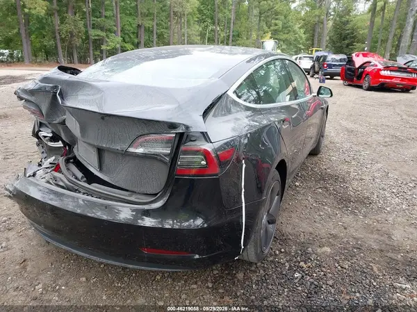 5YJ3E1EA0KF413059 — 2019 Tesla Model 3, фото 4 с аукциона IAAI, Задняя часть