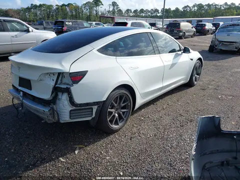 2020 Tesla MODEL 3 VIN 5YJ3E1EA0LF789634 фото 4