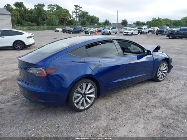 5YJ3E1EA1LF629746 — 2020 Tesla Model 3, фото 4 с аукциона IAAI, Передняя часть