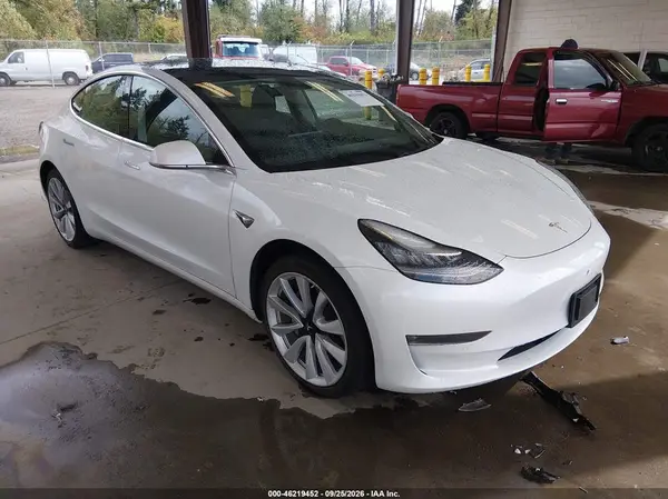 5YJ3E1EB4LF721426 — 2020 Tesla Model 3, Задняя часть слева (Left Rear), фото до ремонта