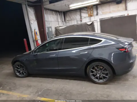 2020 Tesla Model 3 Long Range Dual Motor All-Wheel Drive VIN 5YJ3E1EB1LF800827 фото 12