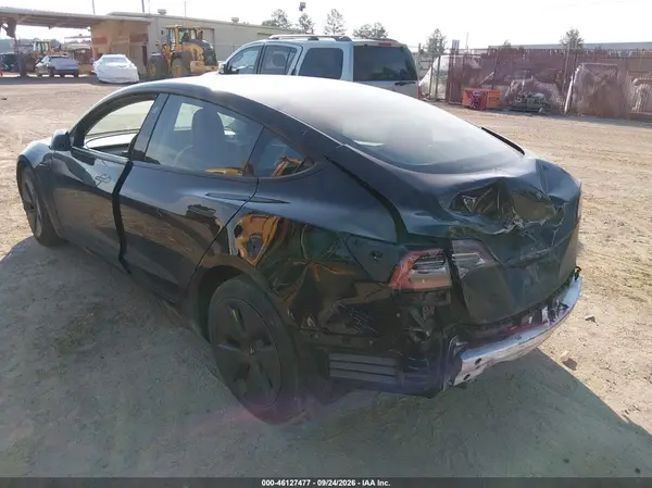 5YJ3E1EBXMF062446 — 2021 Tesla Model 3, фото 3 с аукциона IAAI, Задняя часть